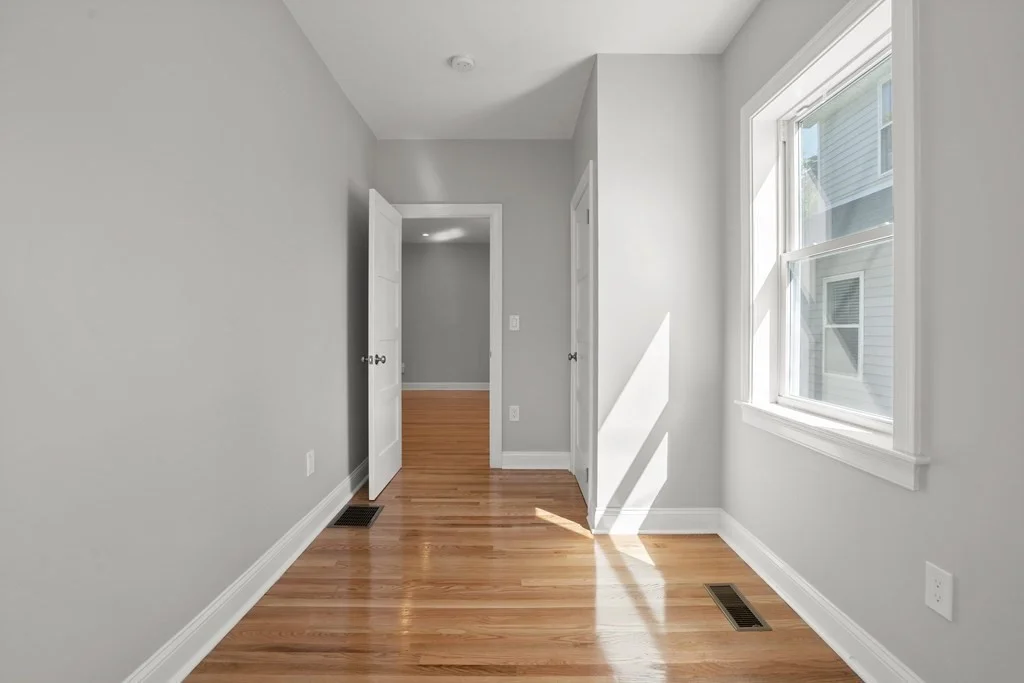 2 bed, 1 bath apartment for rent at 1 Orient Ave Unit 1, Everett — photo 11 of 13