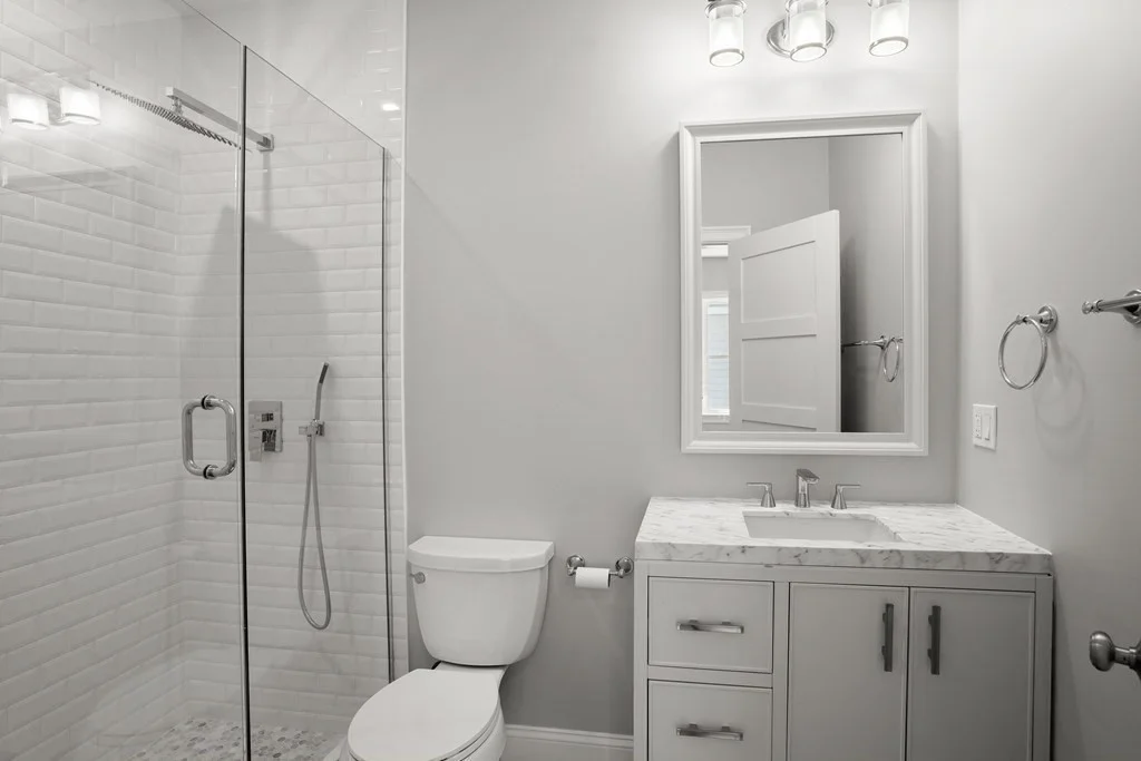 2 bed, 1 bath apartment for rent at 1 Orient Ave Unit 1, Everett — photo 9 of 13