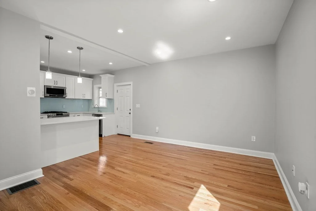 2 bed, 1 bath apartment for rent at 1 Orient Ave Unit 1, Everett — photo 4 of 13