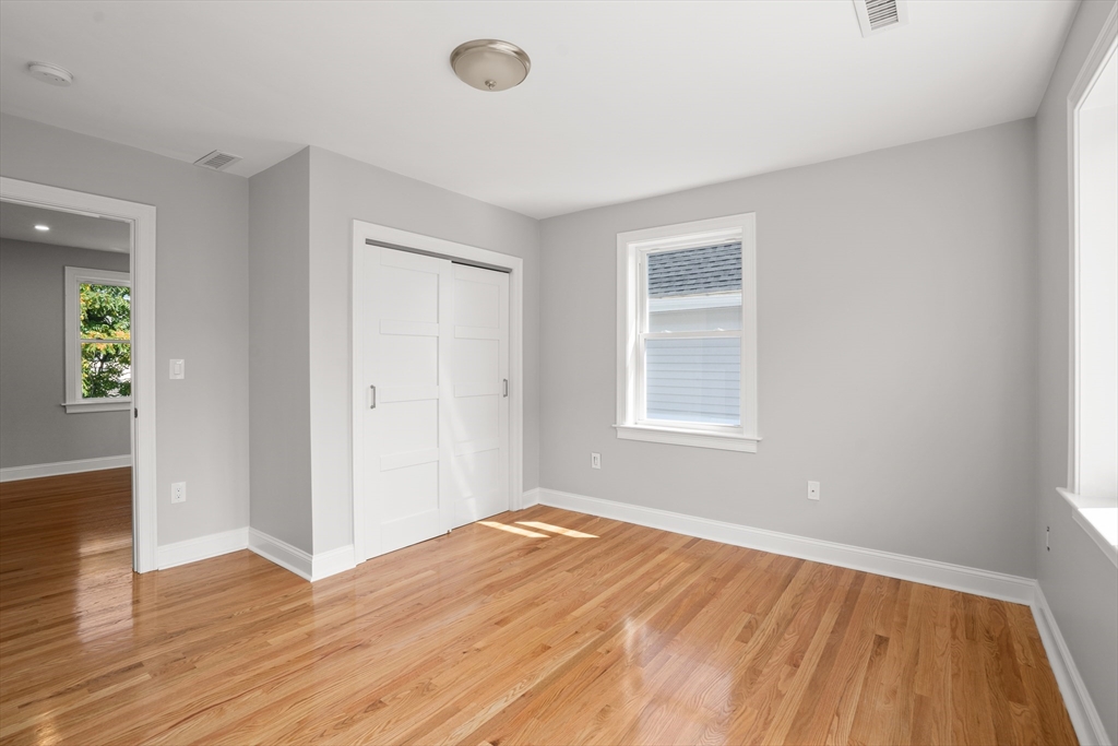 3 bed, 1 bath apartment for rent at 1 Orient Ave Unit 2, Everett — photo 5 of 12