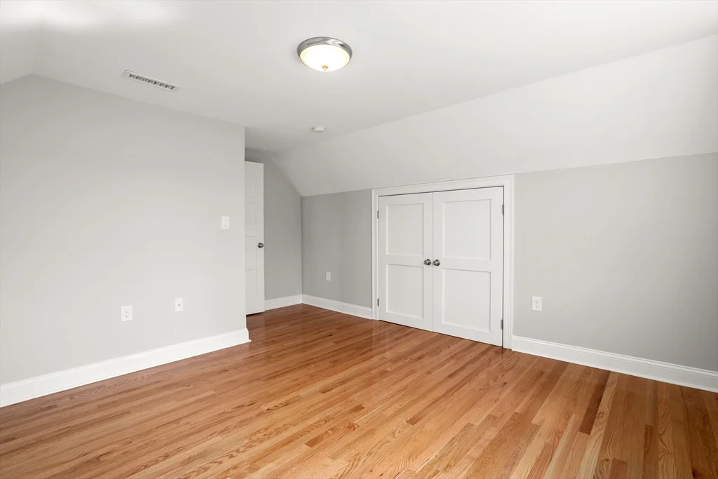 3 bed, 1 bath apartment for rent at 1 Orient Ave Unit 3, Everett — photo 9 of 12