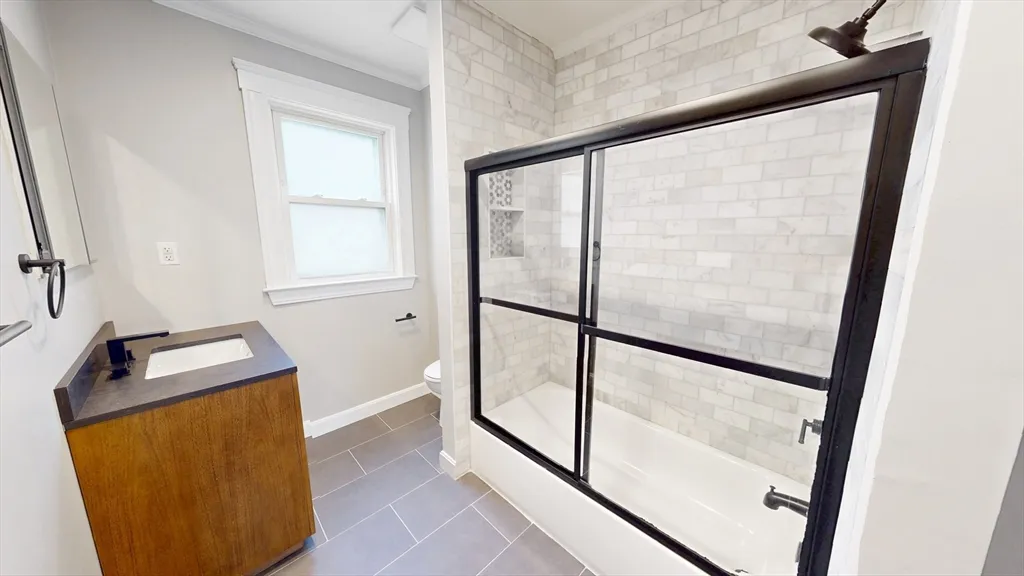 4 bed, 1 bath apartment for rent at 1 Orient Ave Unit 3C, East Boston — photo 5 of 25