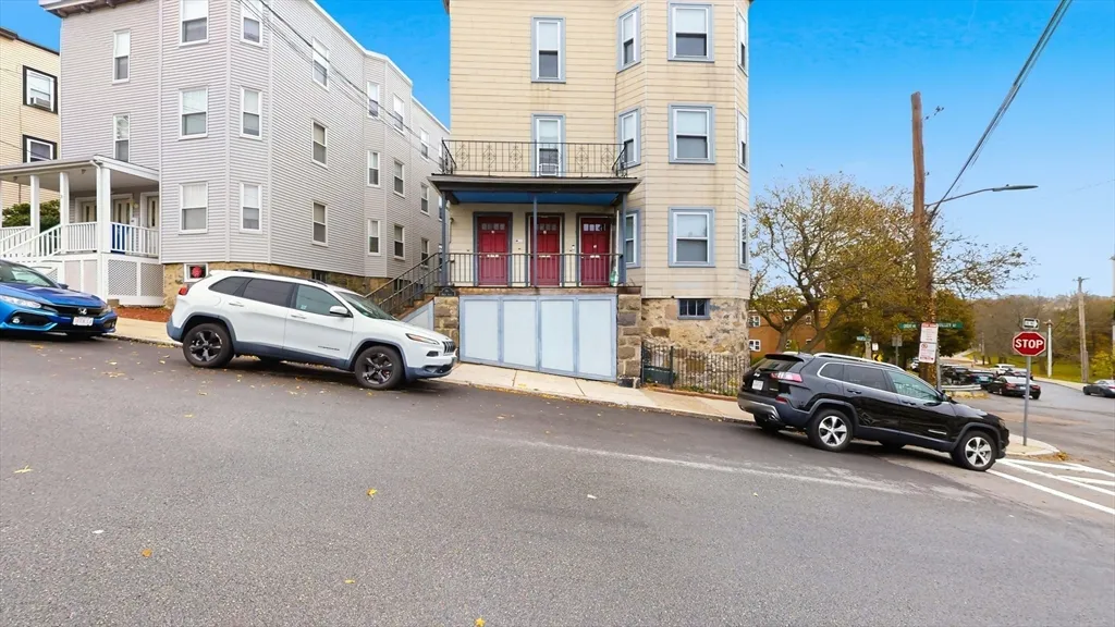 4 bed, 1 bath apartment for rent at 1 Orient Ave Unit 3C, East Boston — photo 24 of 25