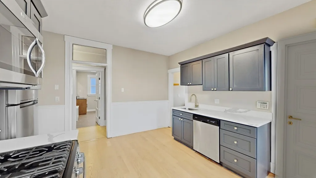 4 bed, 1 bath apartment for rent at 1 Orient Ave Unit 3C, East Boston — photo 2 of 25
