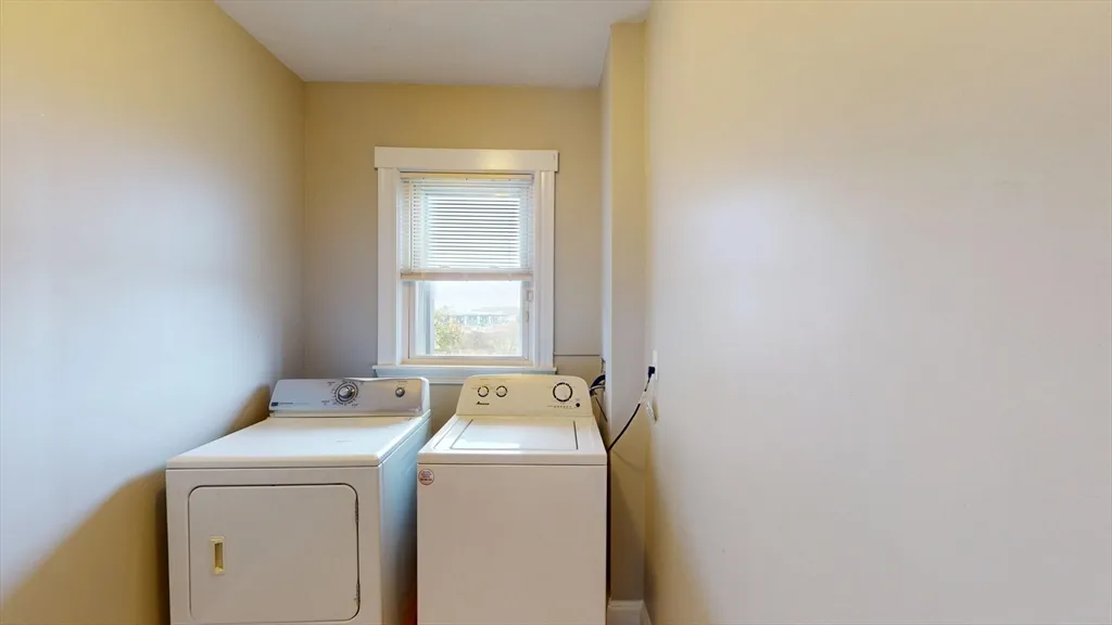 4 bed, 1 bath apartment for rent at 1 Orient Ave Unit 3C, East Boston — photo 10 of 25
