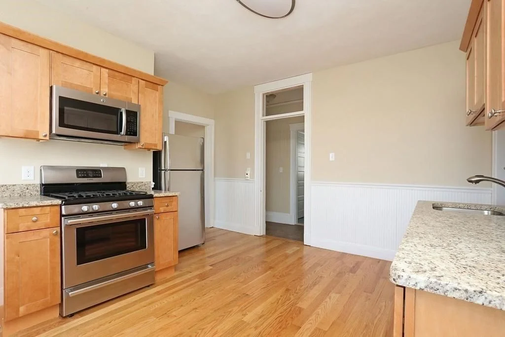 4 bed, 1 bath apartment for rent at 1 Orient Ave Unit C, East Boston — photo 8 of 12