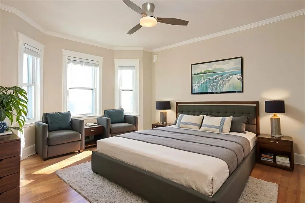 4 bed, 1 bath apartment for rent at 1 Orient Ave Unit C, East Boston — photo 6 of 12