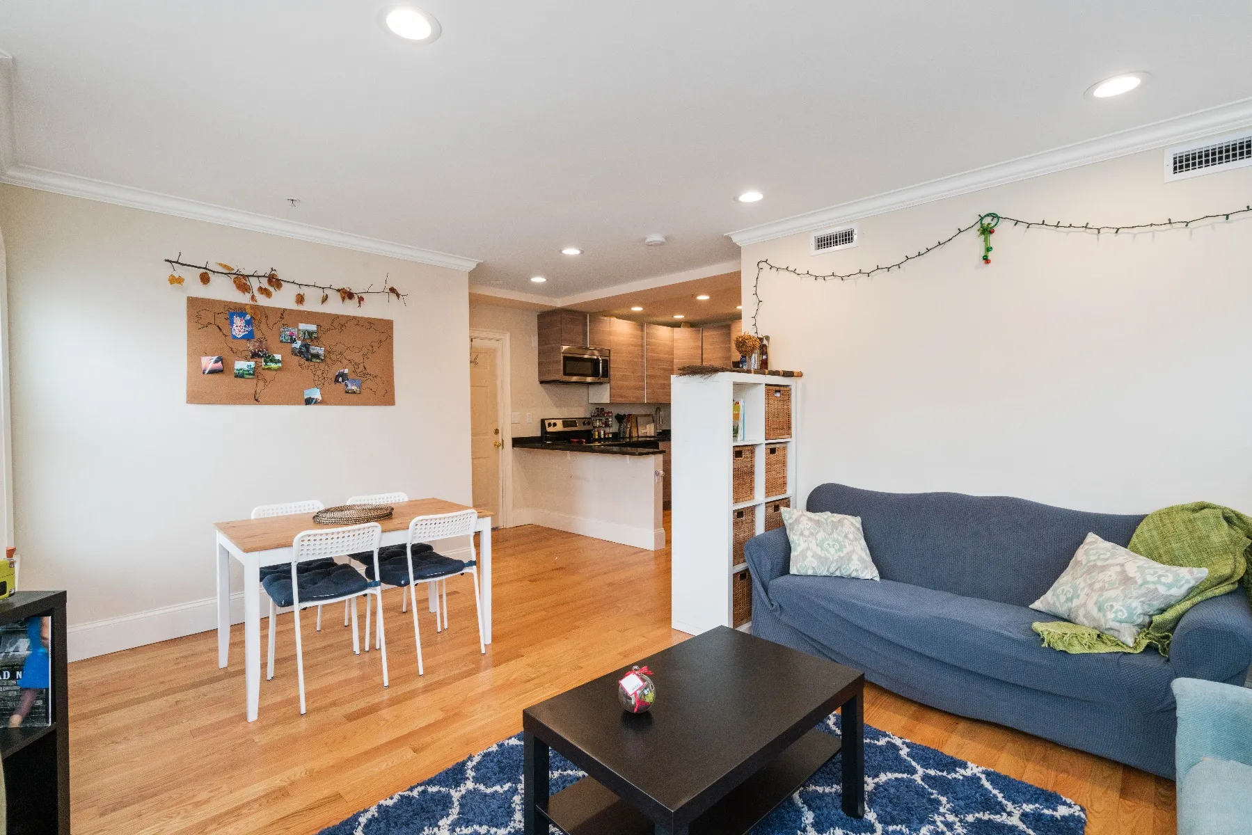 4 bed, 1 bath apartment for rent at 1 Oswald St Unit 1, Mission Hill — photo 6 of 7