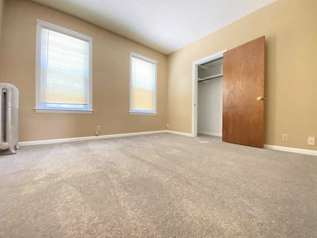 2 bed, 1 bath apartment for rent at 1 Overland St Unit 3, Fitchburg — photo 6 of 8