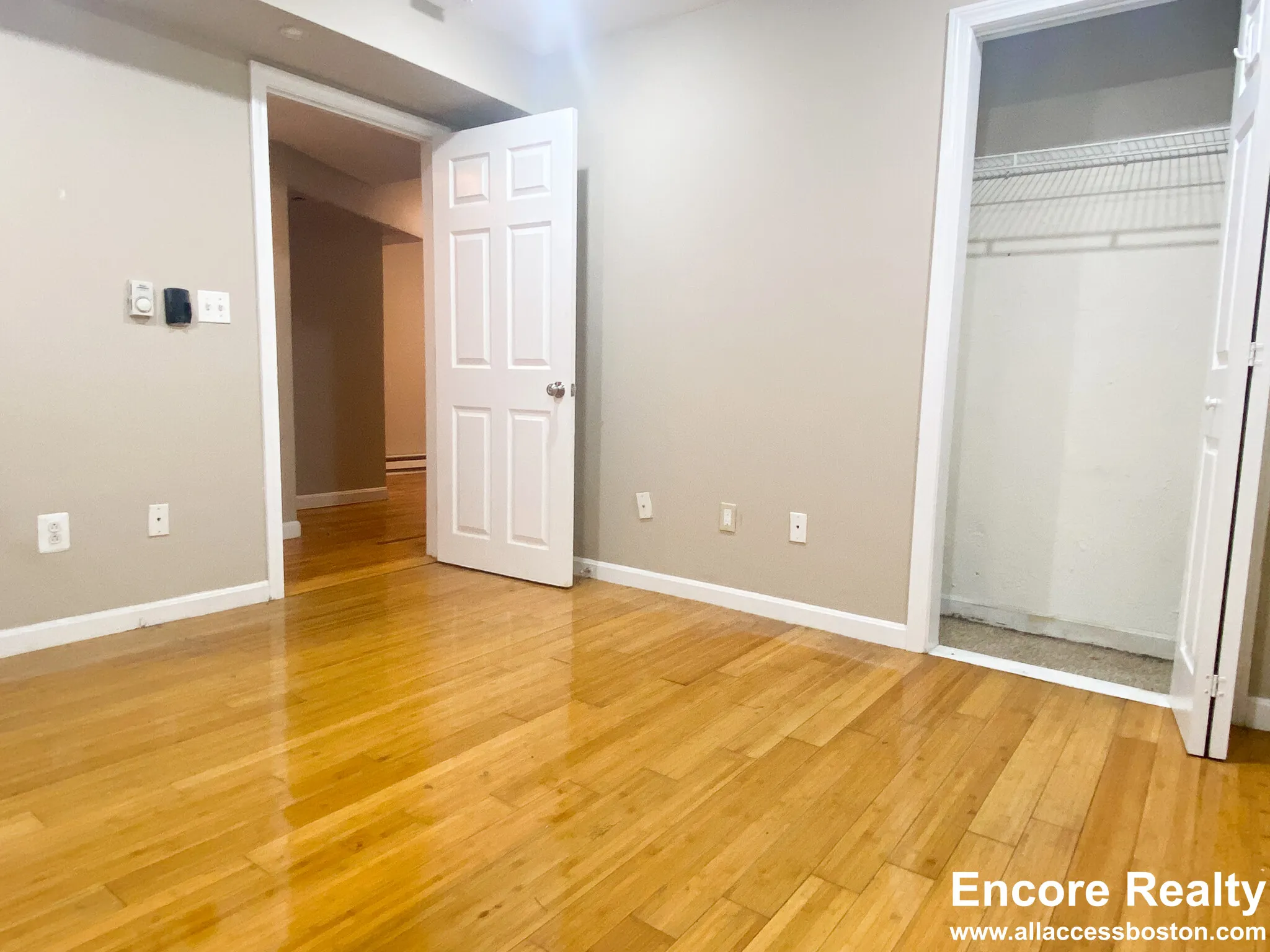 3 bed, 2 bath apartment for rent at 1 Parker Hill Ter Unit 1, Mission Hill — photo 21 of 29