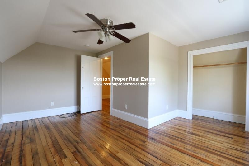 4 bed, 1 bath apartment for rent at 1 Parker Hill Ter Unit 2A, Mission Hill — photo 13 of 38