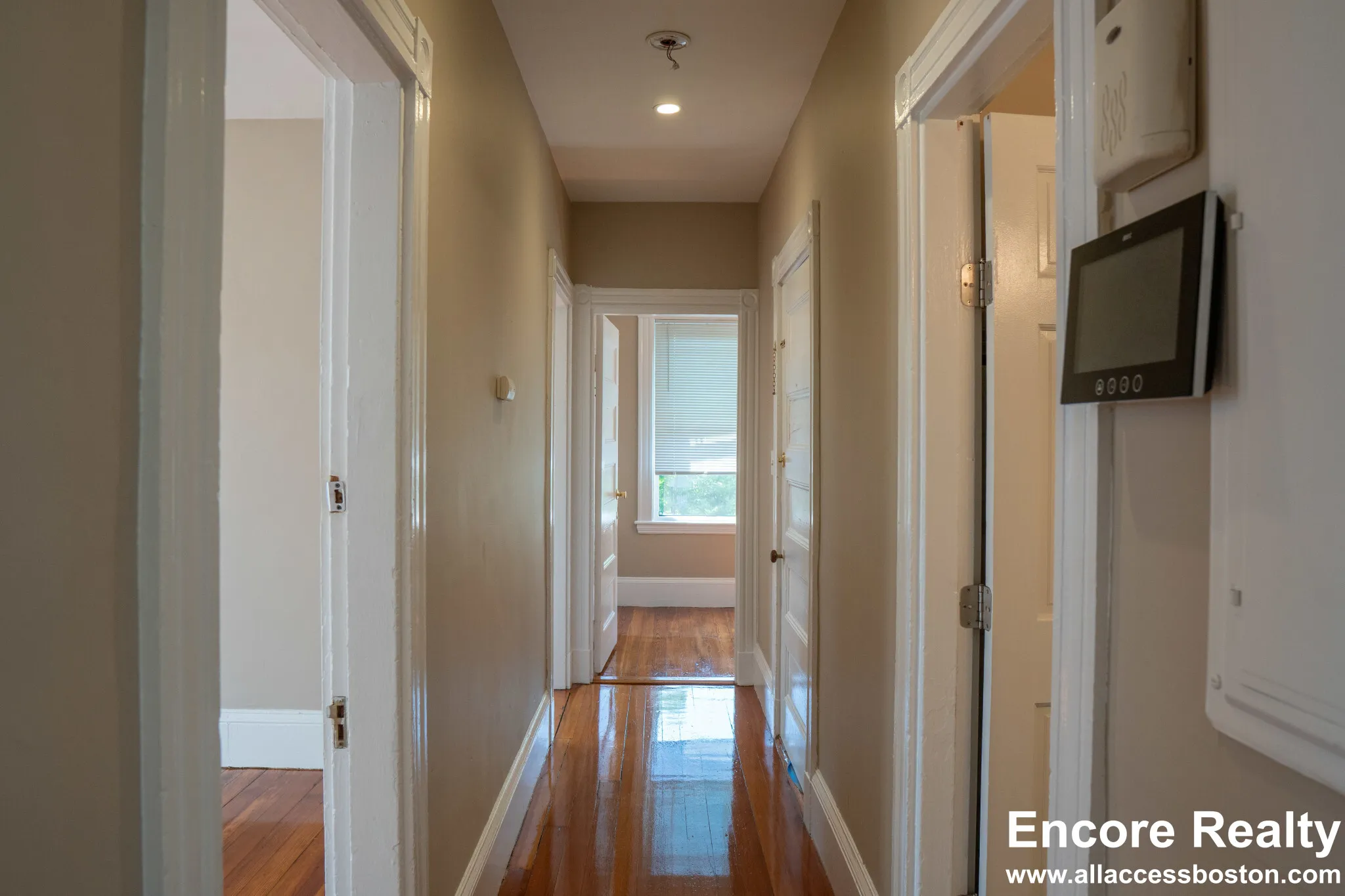 7 bed, 2 bath apartment for rent at 1 Parker Hill Ter Unit 3, Mission Hill — photo 27 of 46