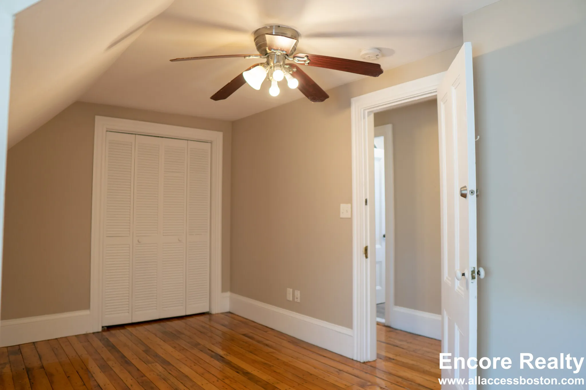 7 bed, 2 bath apartment for rent at 1 Parker Hill Ter Unit 3, Mission Hill — photo 28 of 46