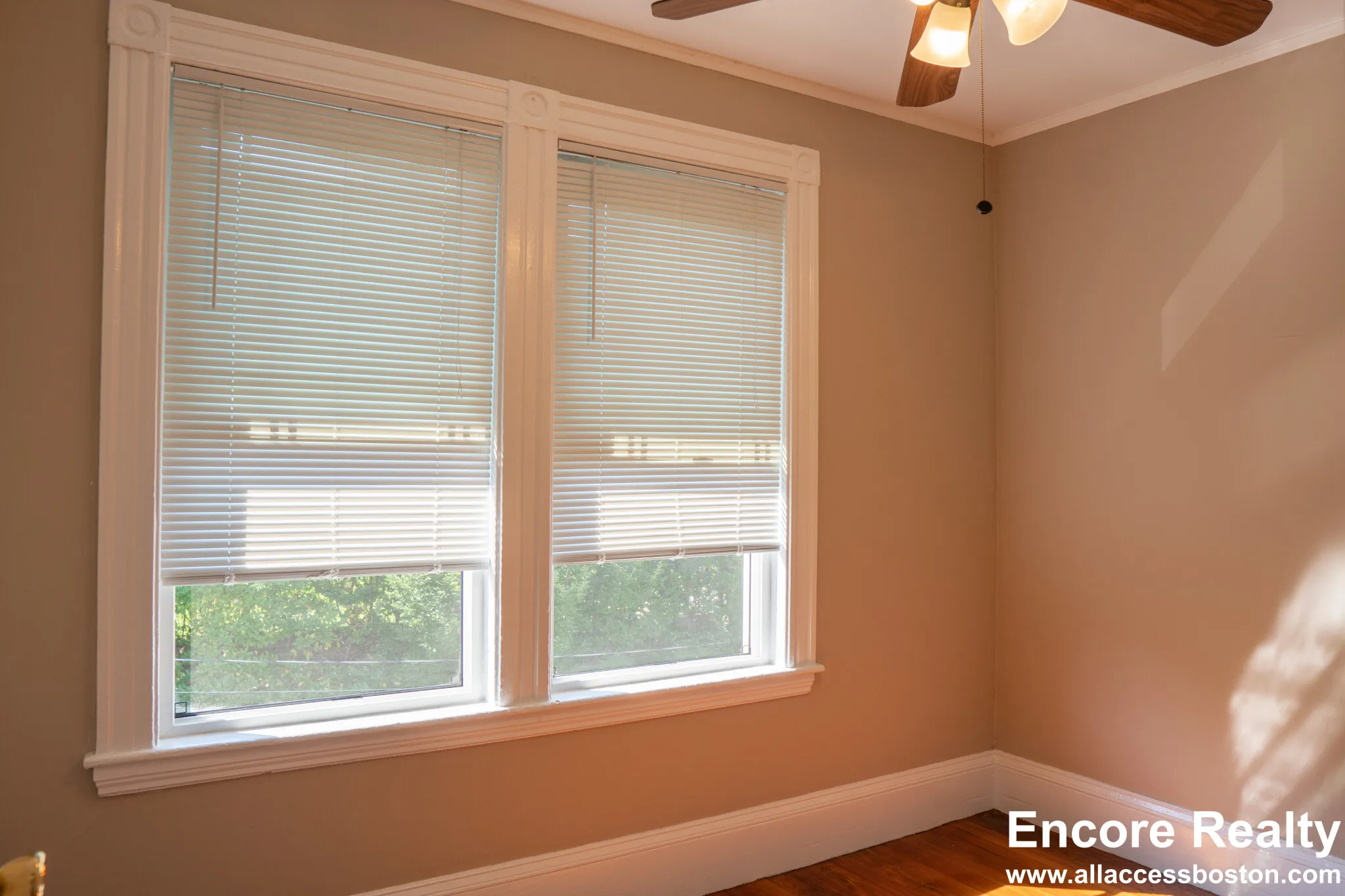 7 bed, 2 bath apartment for rent at 1 Parker Hill Ter Unit 3, Mission Hill — photo 24 of 46