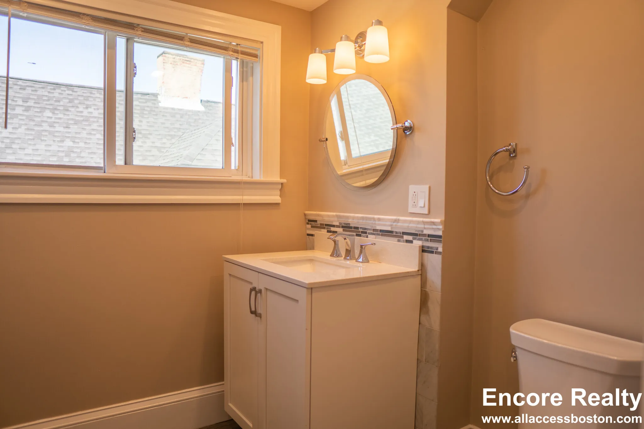 7 bed, 2 bath apartment for rent at 1 Parker Hill Ter Unit 3, Mission Hill — photo 17 of 46