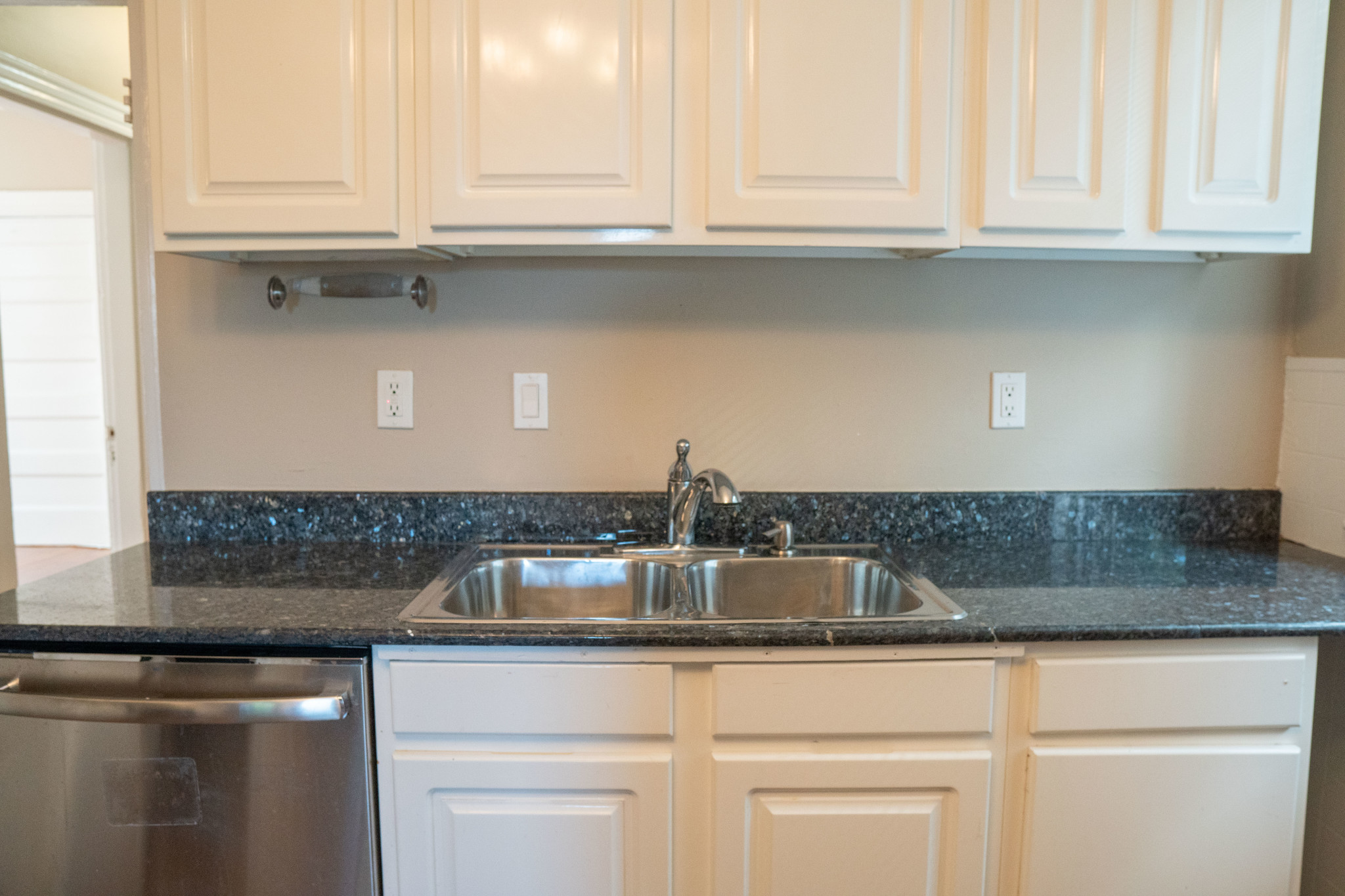 6 bed, 2 bath apartment for rent at 1 Parker Hill Ter Unit UIA1, Mission Hill — photo 40 of 43