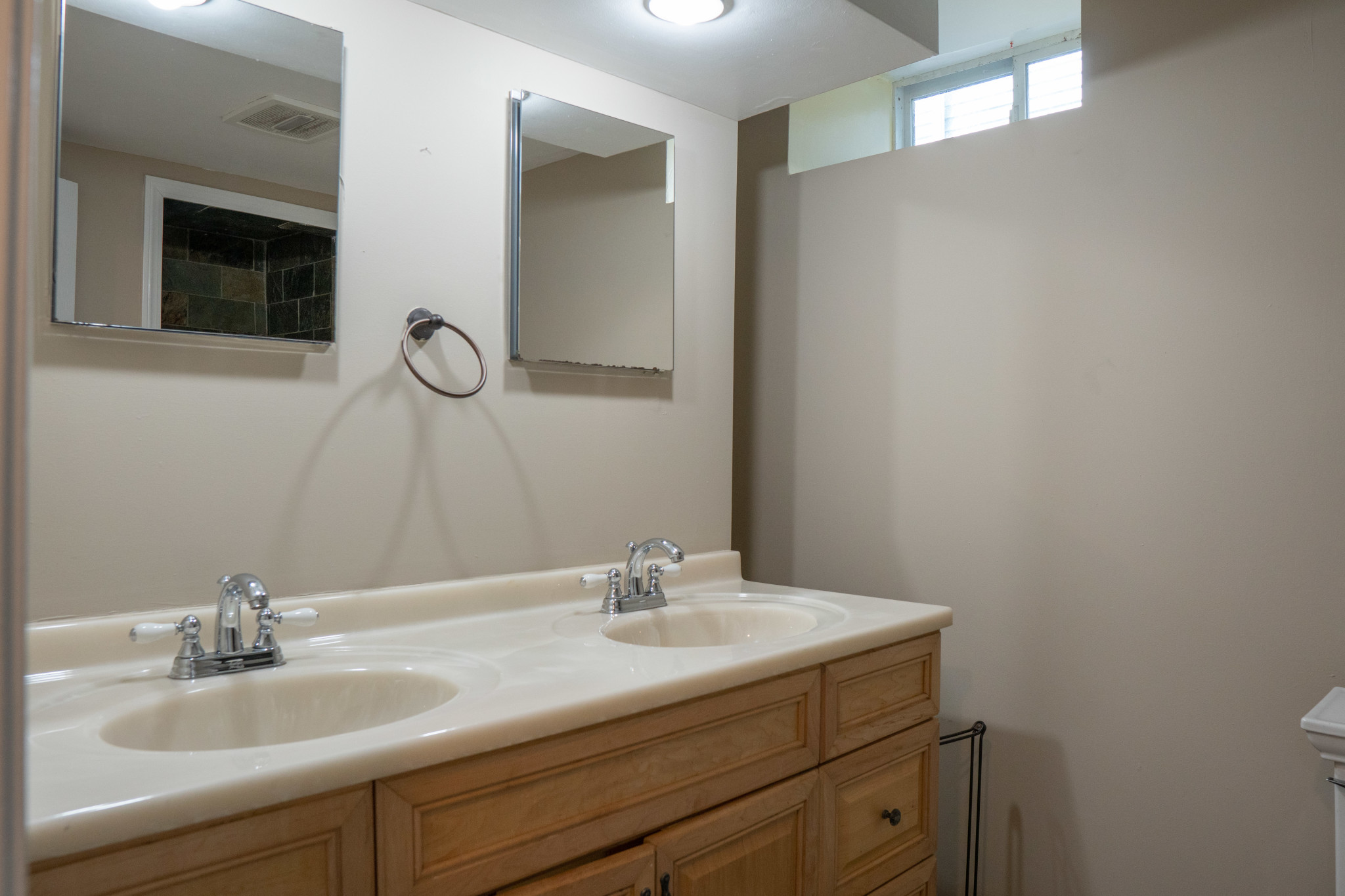 6 bed, 2 bath apartment for rent at 1 Parker Hill Ter Unit UIA1, Mission Hill — photo 42 of 43