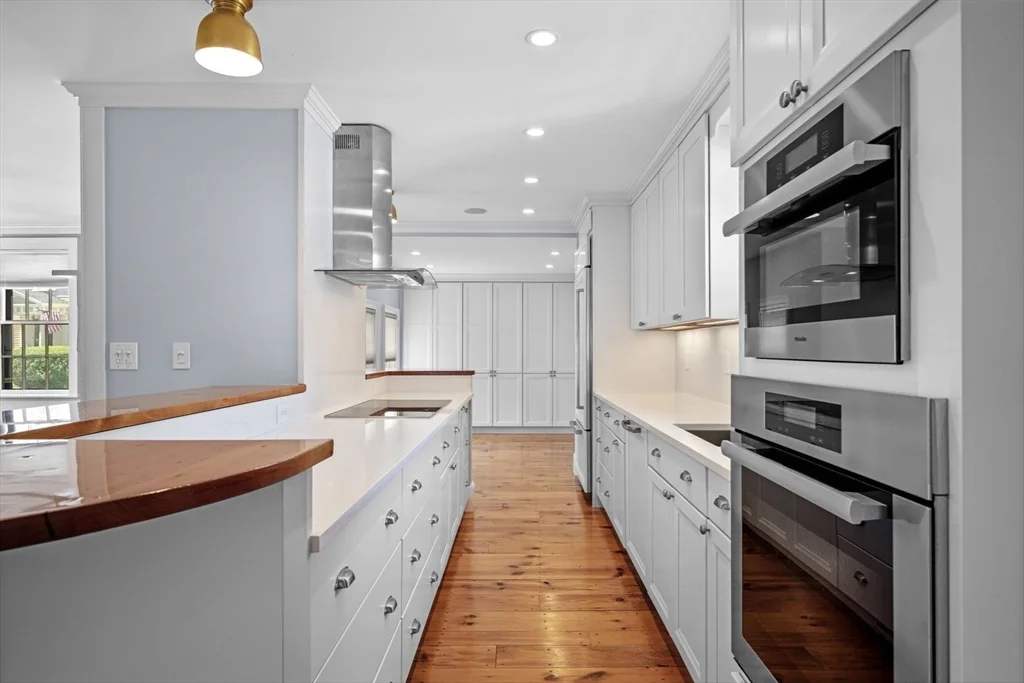 4 bed, 4+ bath apartment for rent at 1 Pearl St, Glenwood — photo 10 of 24