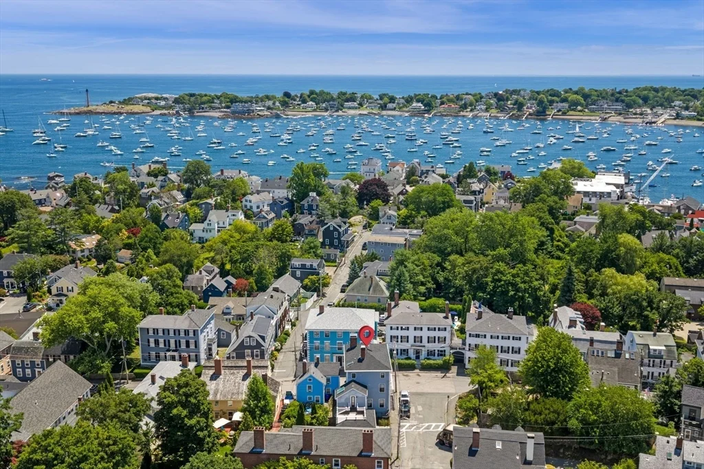 4 bed, 4+ bath apartment for rent at 1 Pearl St, Glenwood — photo 2 of 24