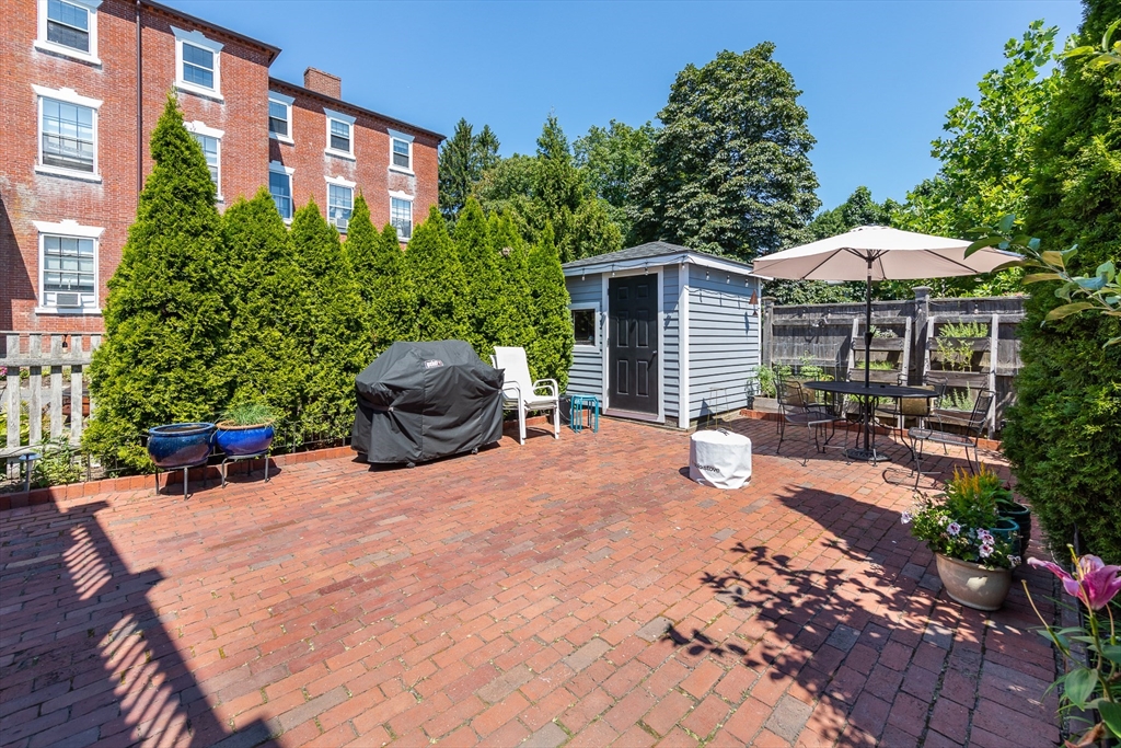 4 bed, 4+ bath apartment for rent at 1 Pearl St, Old Town — photo 38 of 38