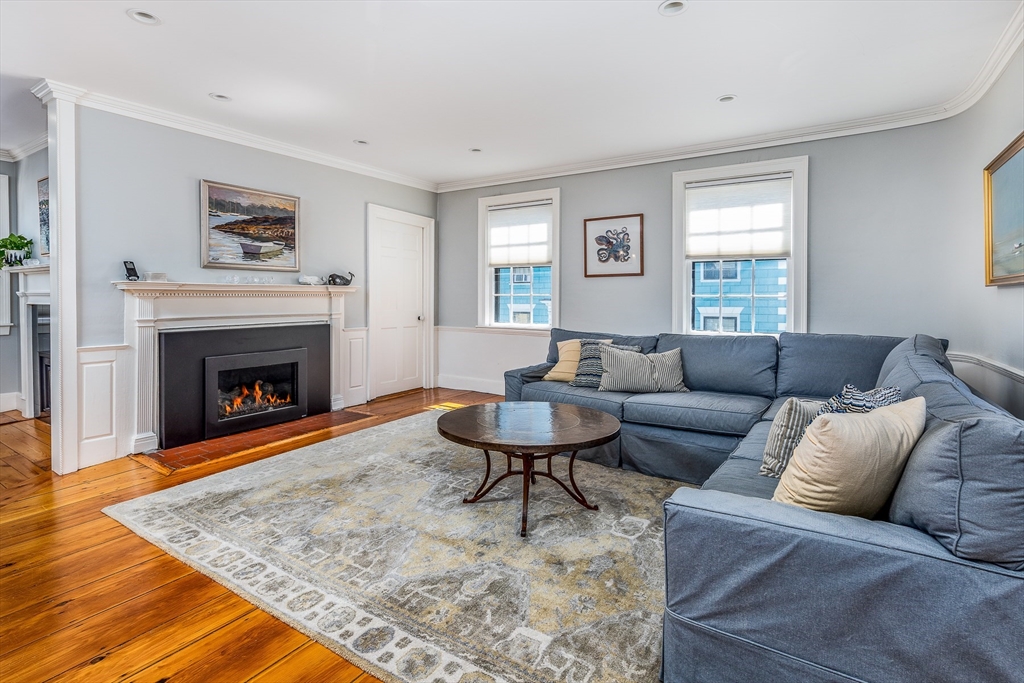 4 bed, 4+ bath apartment for rent at 1 Pearl St, Old Town — photo 6 of 38