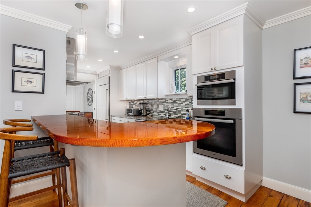 4 bed, 4+ bath apartment for rent at 1 Pearl St, Old Town — photo 10 of 38