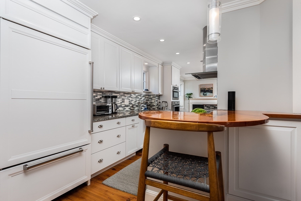 4 bed, 4+ bath apartment for rent at 1 Pearl St, Old Town — photo 9 of 38