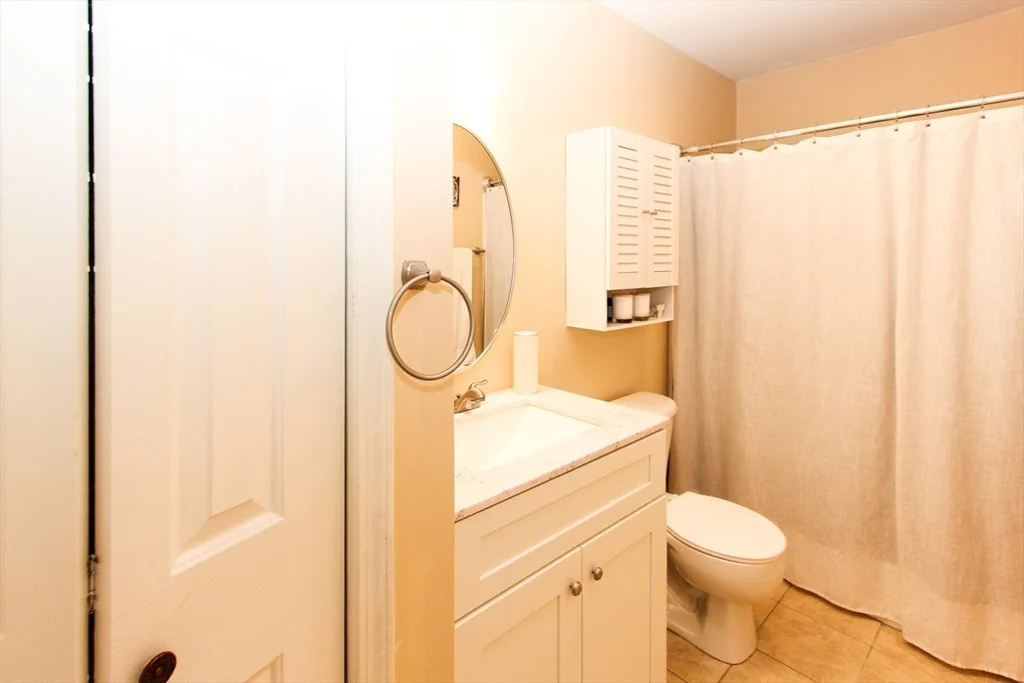 3 bed, 3 bath apartment for rent at 1 Pelham Unit B, Worcester — photo 21 of 32