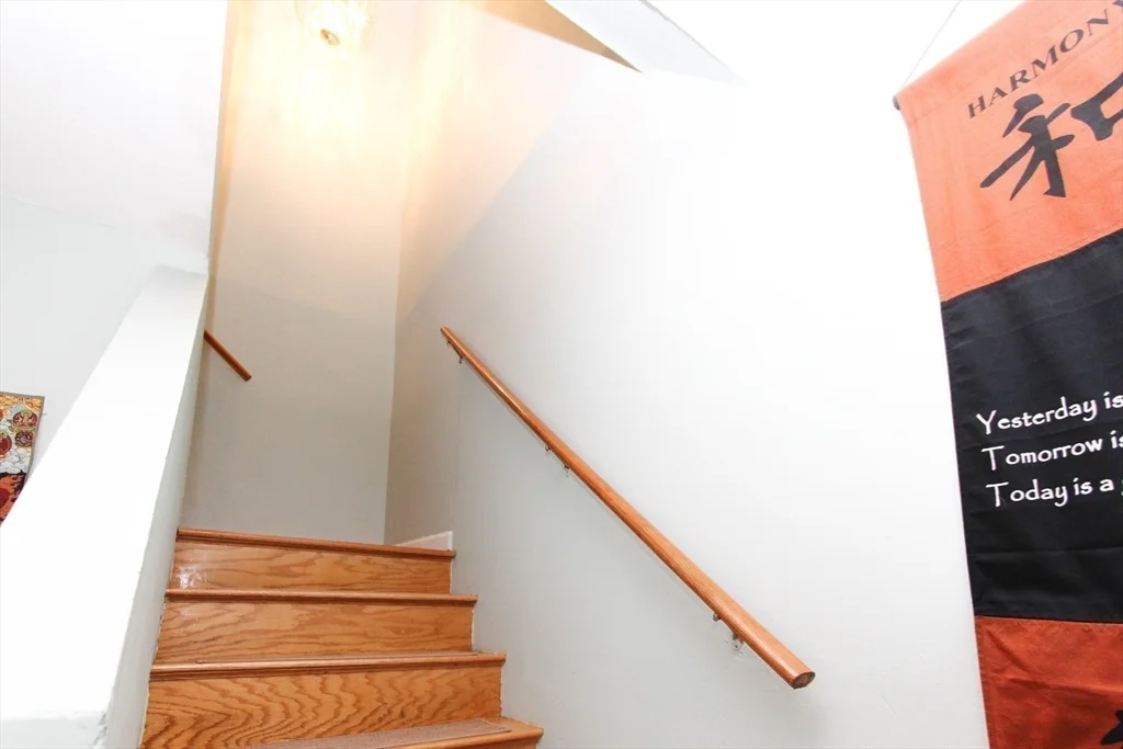 3 bed, 3 bath apartment for rent at 1 Pelham Unit B, Worcester — photo 17 of 32