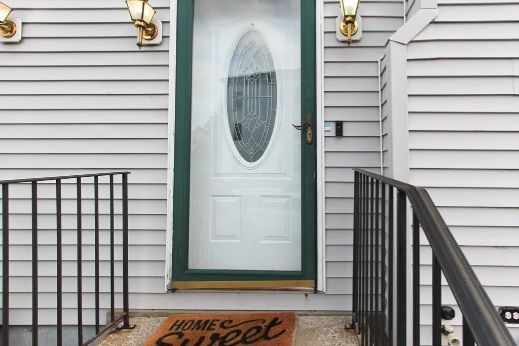 3 bed, 3 bath apartment for rent at 1 Pelham Unit B, Worcester — photo 32 of 32