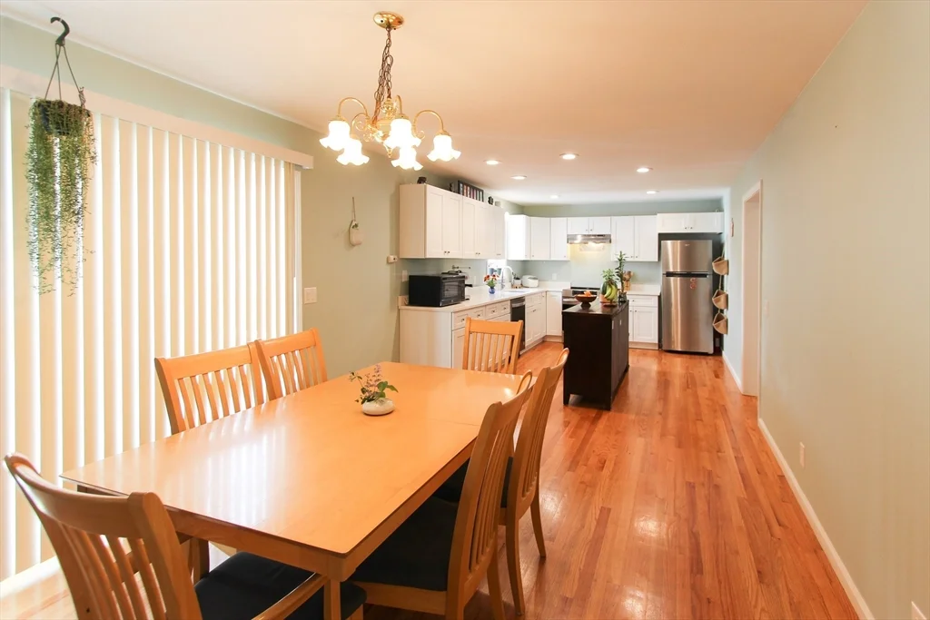 3 bed, 3 bath apartment for rent at 1 Pelham Unit B, Worcester — photo 2 of 32