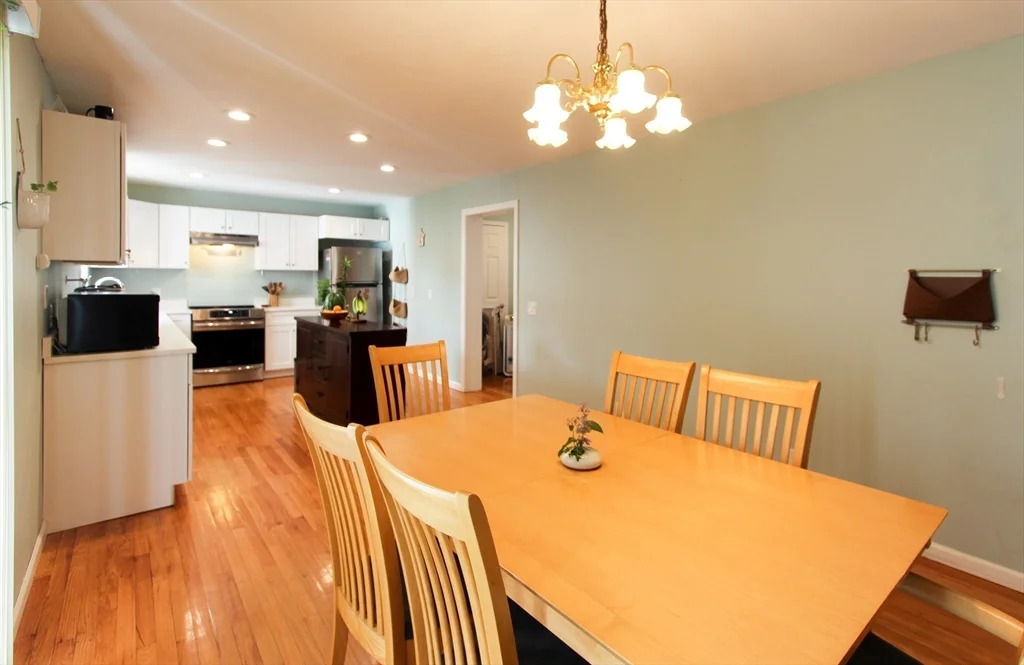 3 bed, 3 bath apartment for rent at 1 Pelham Unit B, Worcester — photo 5 of 32