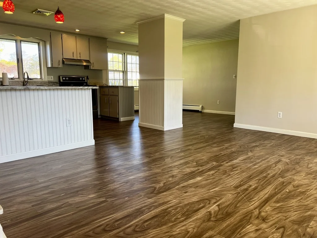 3 bed, 1 bath apartment for rent at 1 Perkins Rd, Danvers — photo 5 of 25