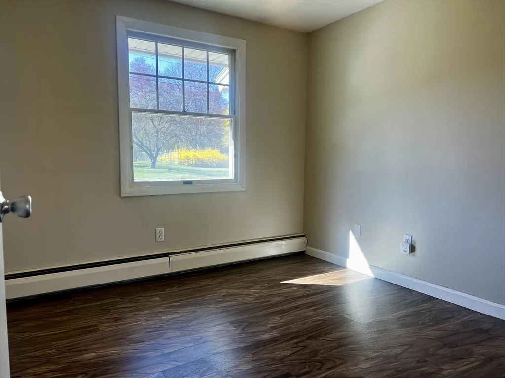 3 bed, 1 bath apartment for rent at 1 Perkins Rd, Danvers — photo 20 of 25