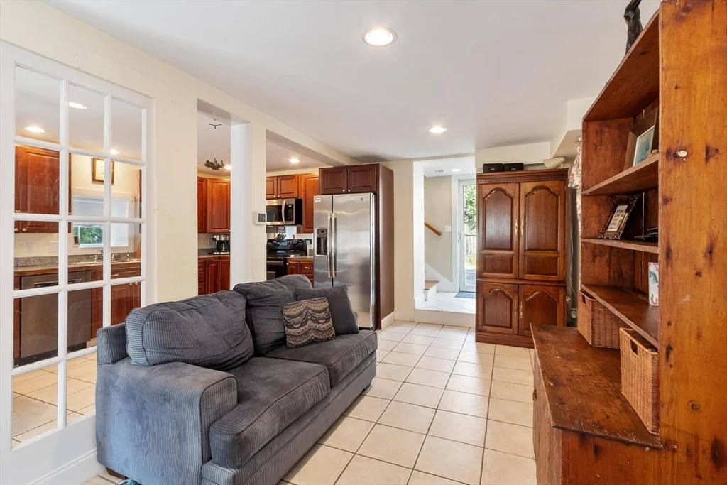 2 bed, 1 bath apartment for rent at 1 Pigeon Hill Ct Unit B, Rockport — photo 12 of 32