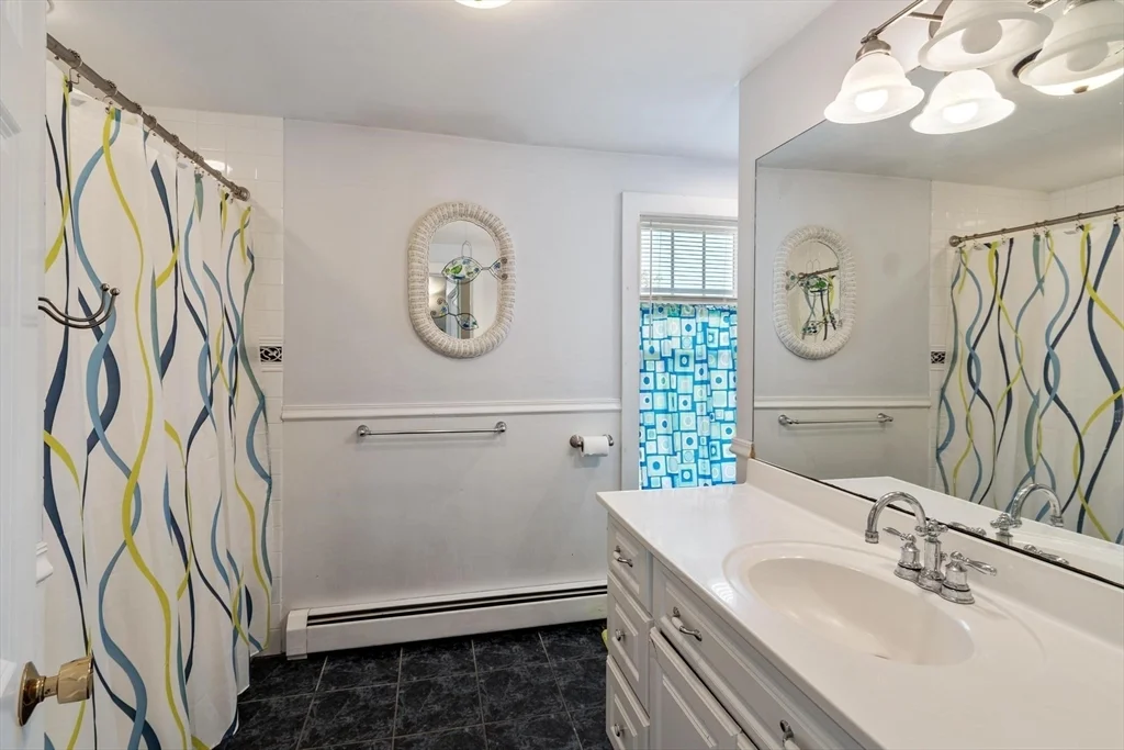 2 bed, 1 bath apartment for rent at 1 Pigeon Hill Ct Unit B, Rockport — photo 21 of 32