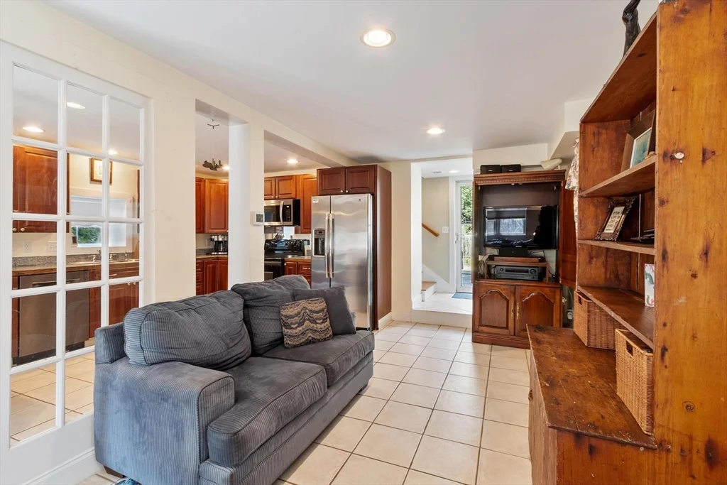 2 bed, 1 bath apartment for rent at 1 Pigeon Hill Ct Unit B, Rockport — photo 13 of 32
