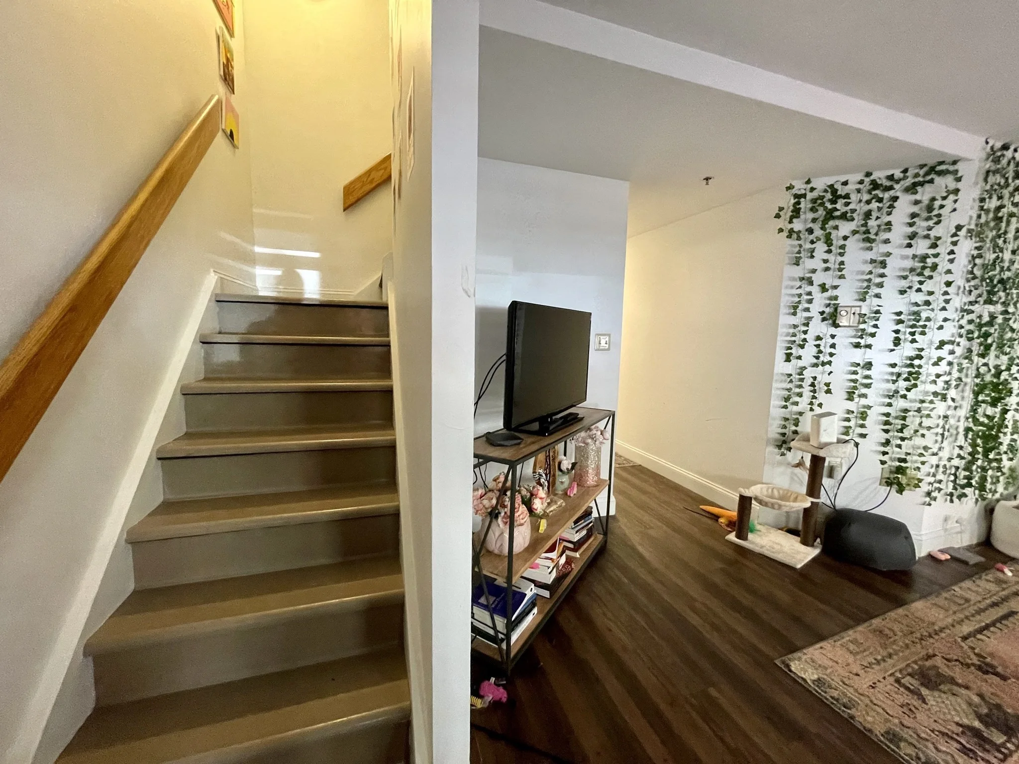 3 bed, 1 bath apartment for rent at 1 Pine St Unit B, Chinatown — photo 10 of 20