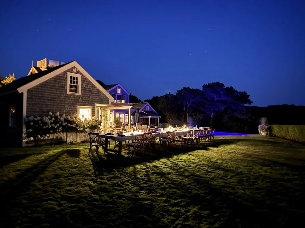 6 bed, 4+ bath apartment for rent at 1 Pochick Ave, Nantucket — photo 7 of 42