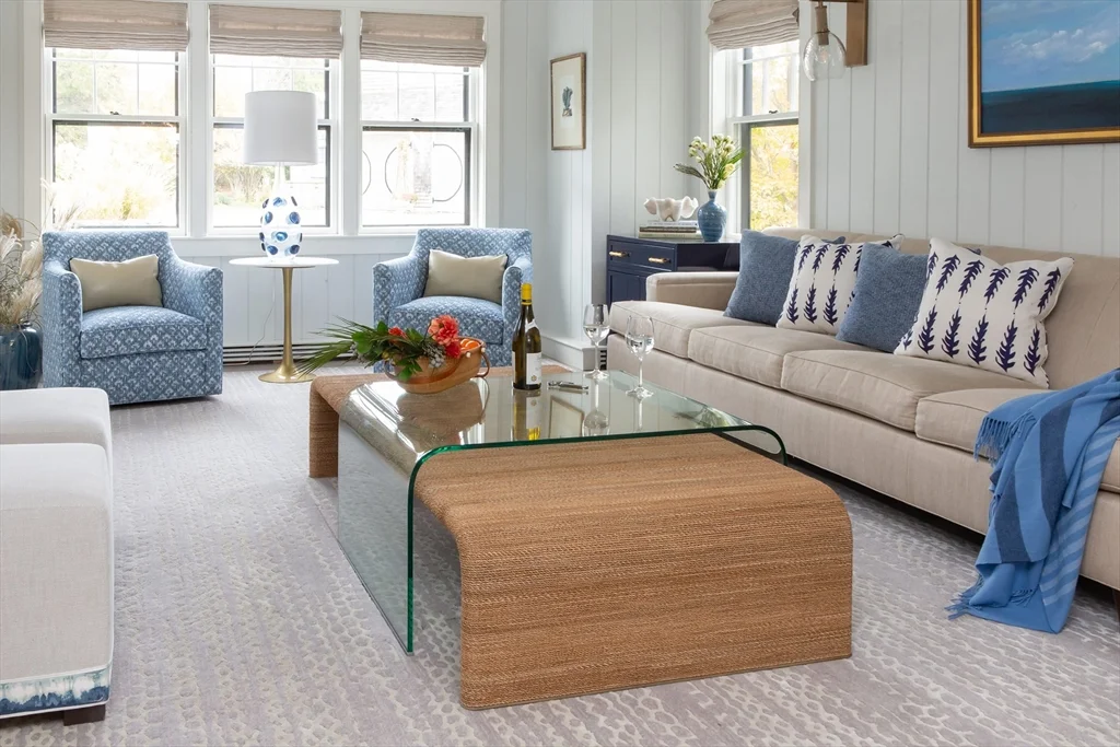 6 bed, 4+ bath apartment for rent at 1 Pochick Ave, Nantucket — photo 10 of 42