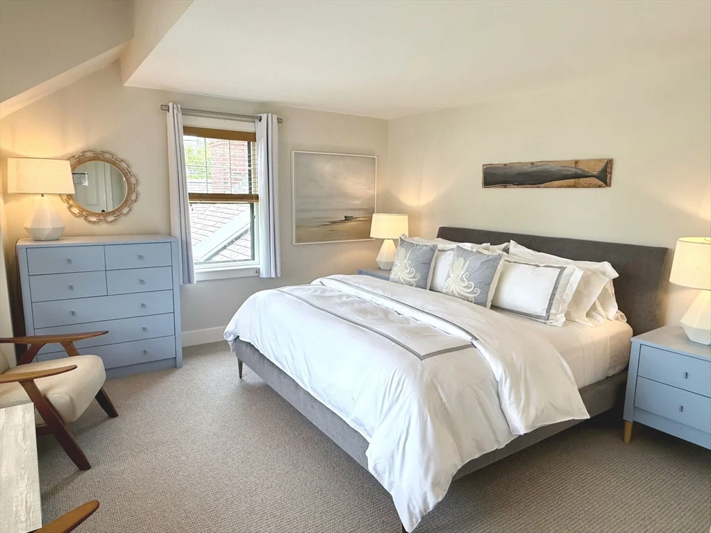 6 bed, 4+ bath apartment for rent at 1 Pochick Ave, Nantucket — photo 24 of 42