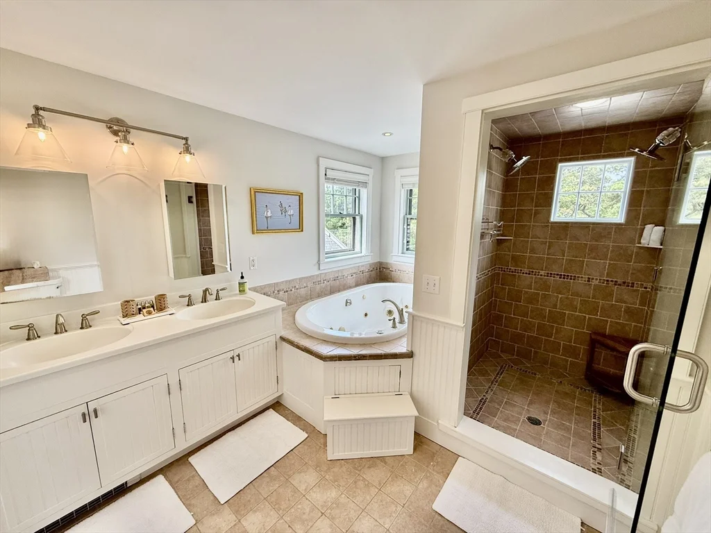 6 bed, 4+ bath apartment for rent at 1 Pochick Ave, Nantucket — photo 23 of 42