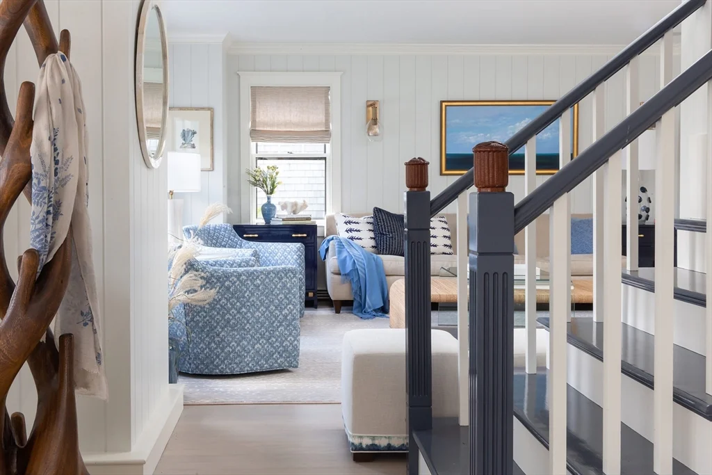 6 bed, 4+ bath apartment for rent at 1 Pochick Ave, Nantucket — photo 9 of 42
