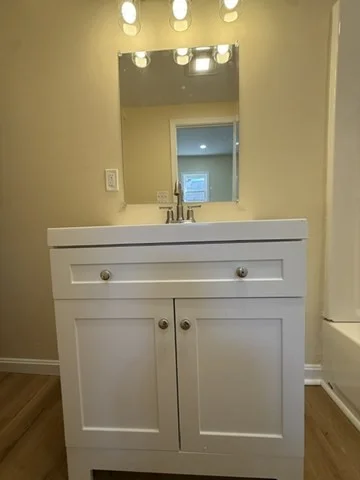 3 bed, 2 bath apartment for rent at 1 Pond Pl Unit 1, Franklin — photo 8 of 12
