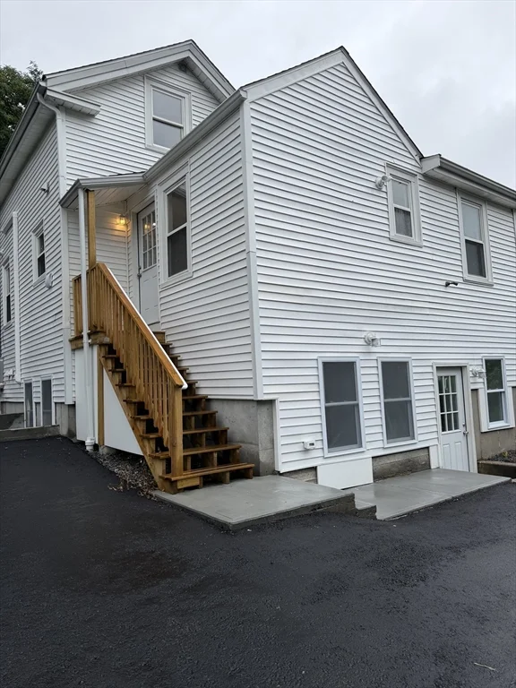 3 bed, 2 bath apartment for rent at 1 Pond Pl Unit 1, Franklin — photo 11 of 12