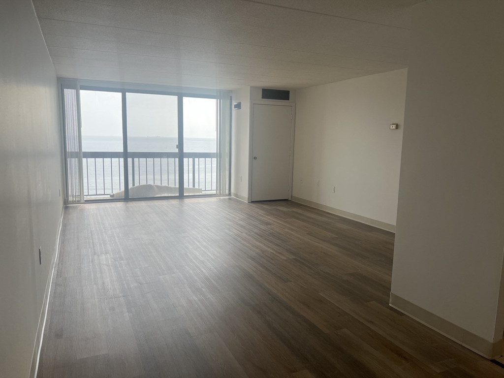 2 bed, 2 bath apartment for rent at 1 Pond St Unit 10E, Winthrop — photo 2 of 16