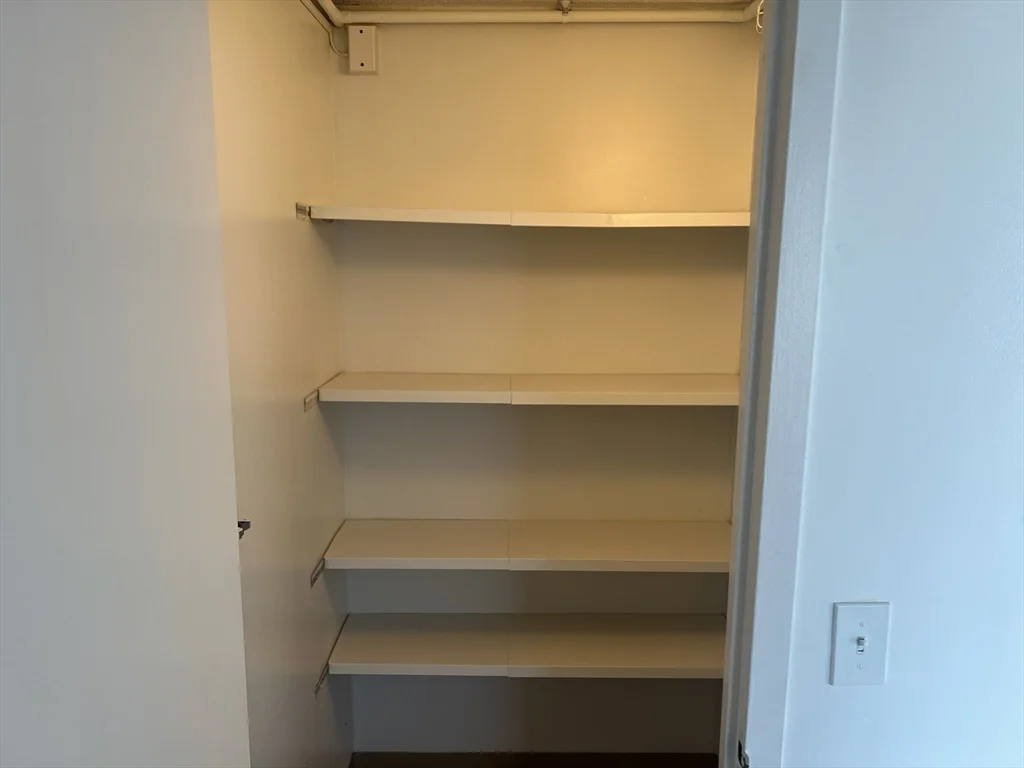 1 bed, 1 bath apartment for rent at 1 Pond St Unit 10M, Winthrop — photo 11 of 12