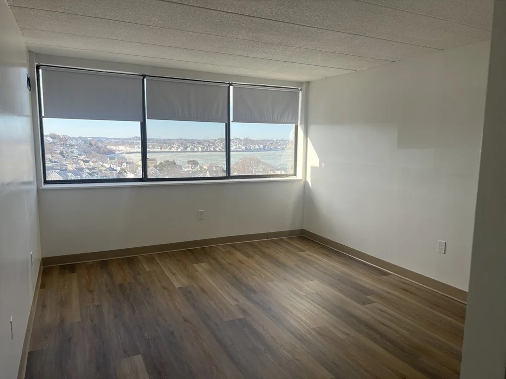 1 bed, 1 bath apartment for rent at 1 Pond St Unit 10M, Winthrop — photo 8 of 12