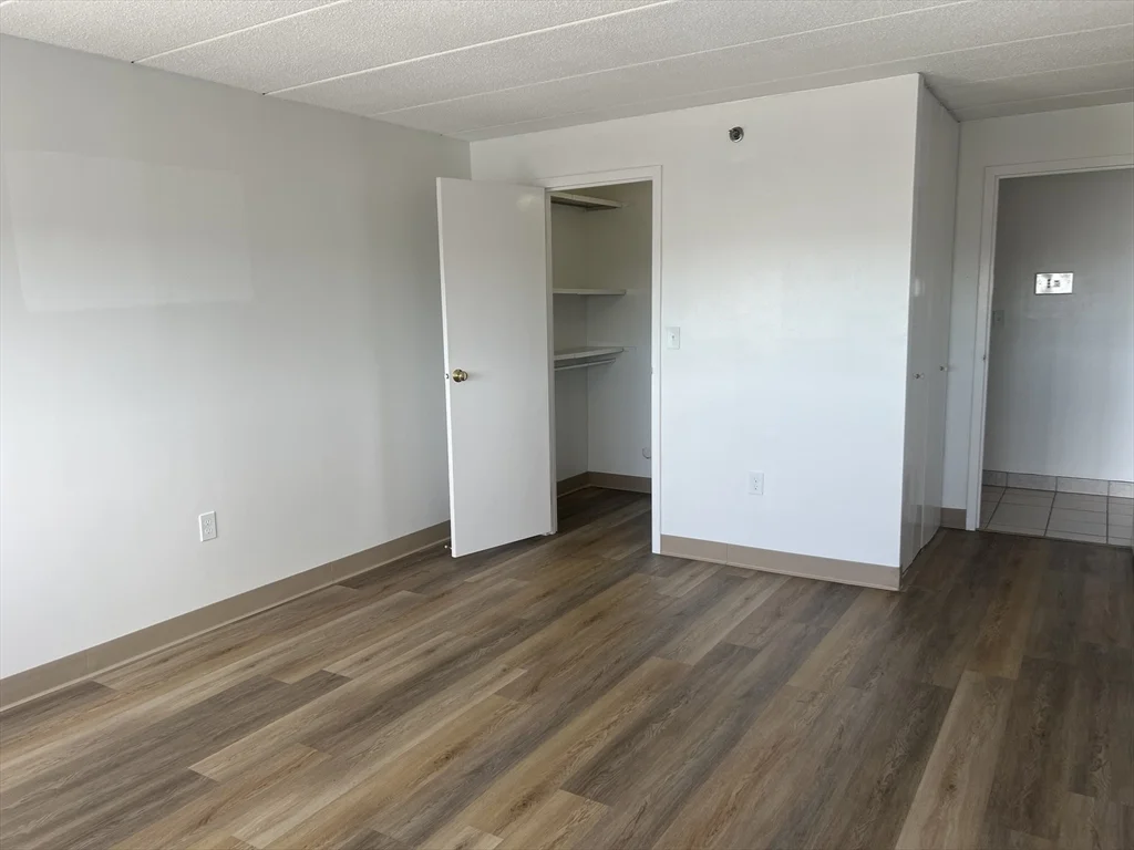 1 bed, 1 bath apartment for rent at 1 Pond St Unit 10M, Winthrop — photo 9 of 12