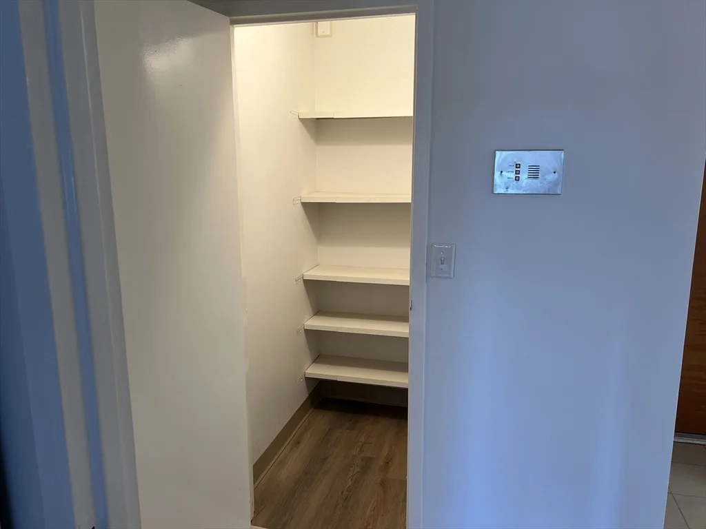 1 bed, 1 bath apartment for rent at 1 Pond St Unit 1J, Winthrop — photo 10 of 12